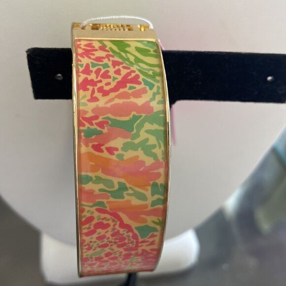 Lilly Pulitzer NWT Gold Tone Floral Hinged Bangle Bracelet - Picture 5 of 11